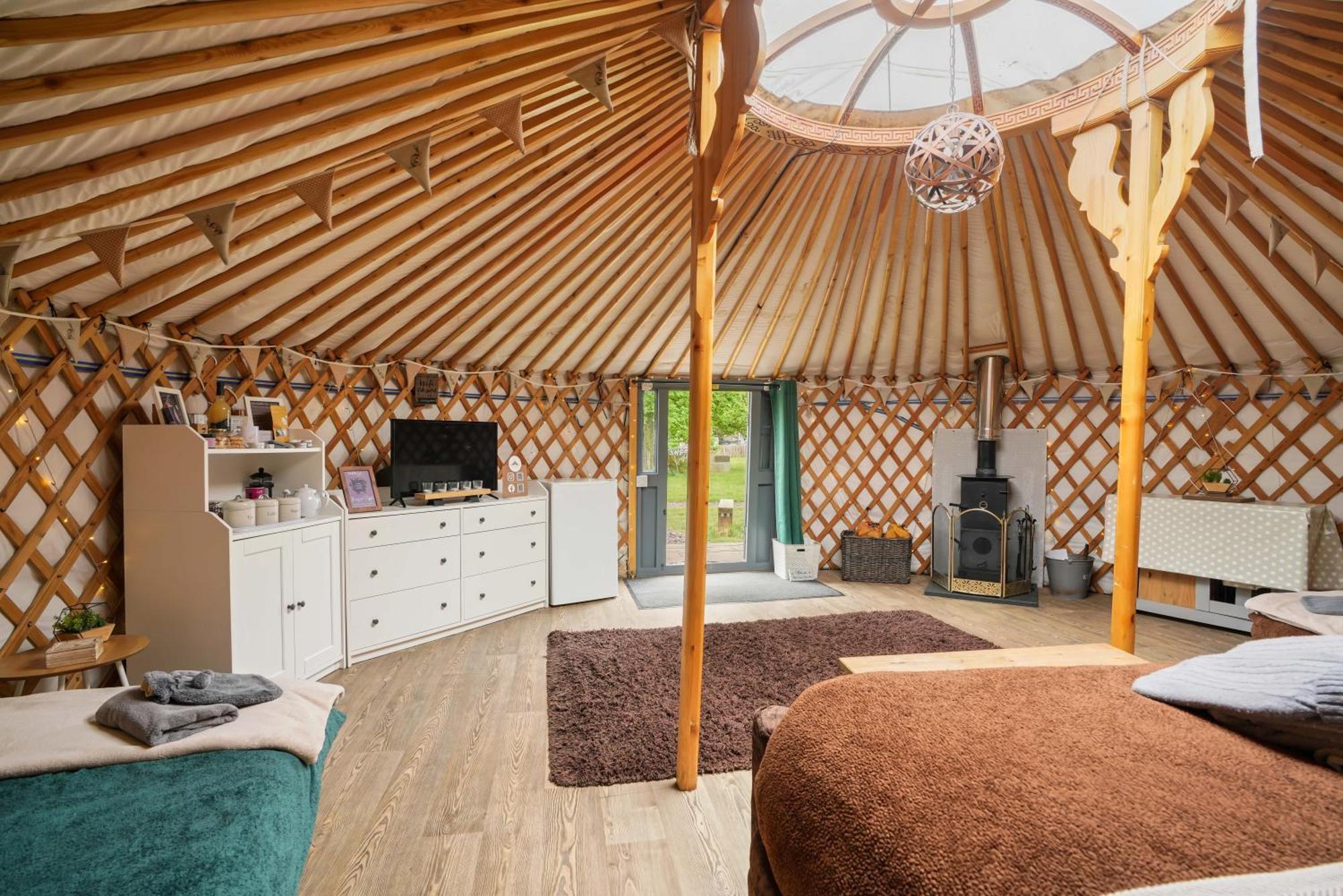 ホテル Glamp And Tipple Ltd Great Ellingham エクステリア 写真